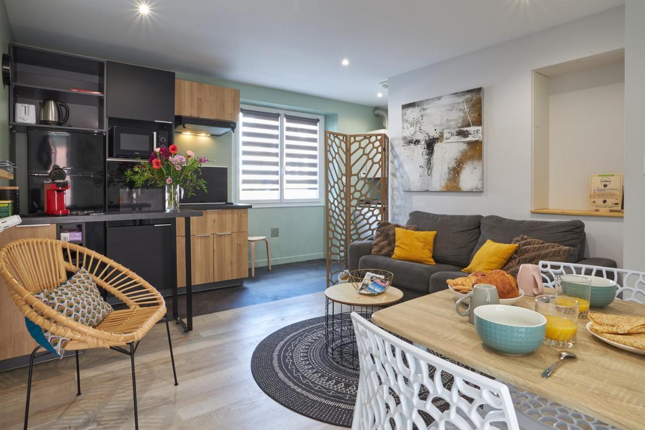 Centre Ville A Pied Appt Avec Sauna, Linge, Wifi, Stationnement Gratuit 반느 외부 사진