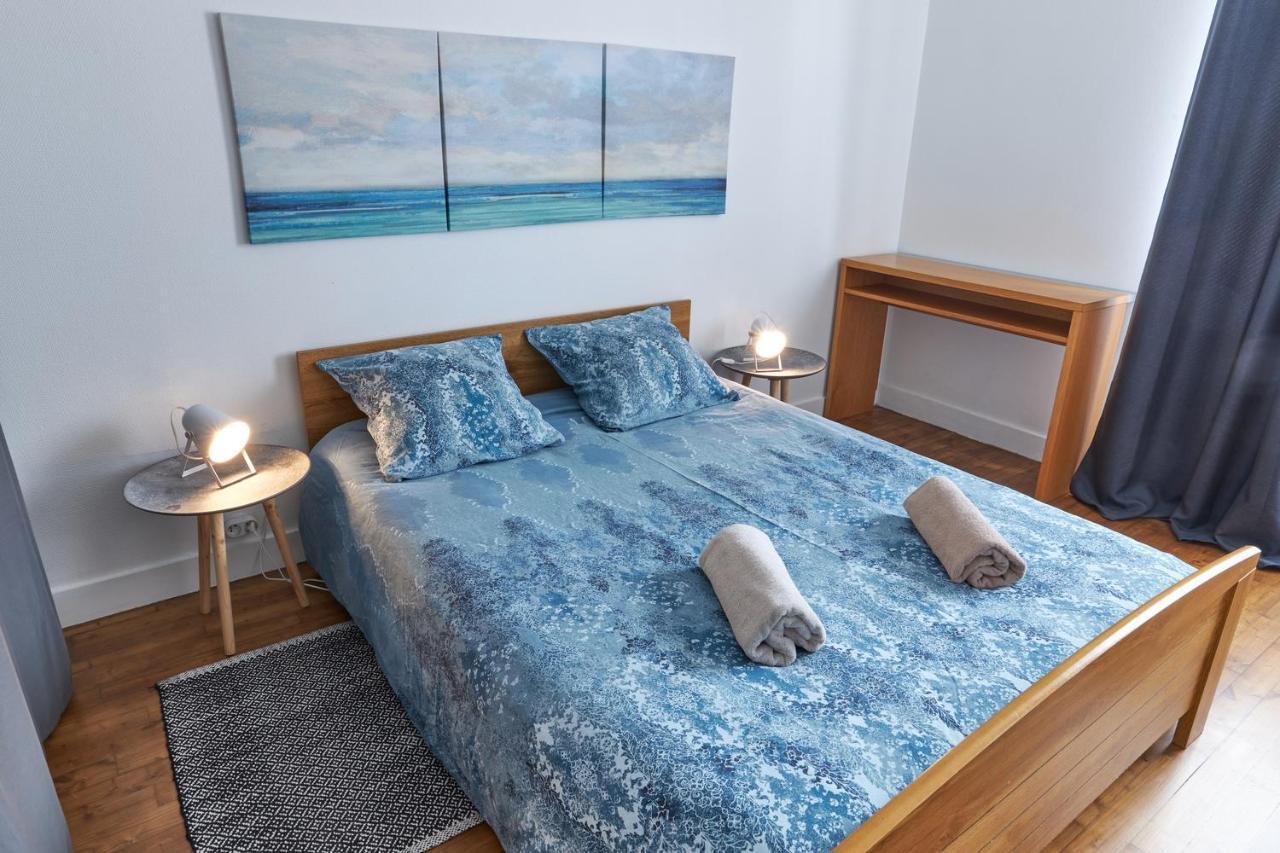 Centre Ville A Pied Appt Avec Sauna, Linge, Wifi, Stationnement Gratuit 반느 외부 사진