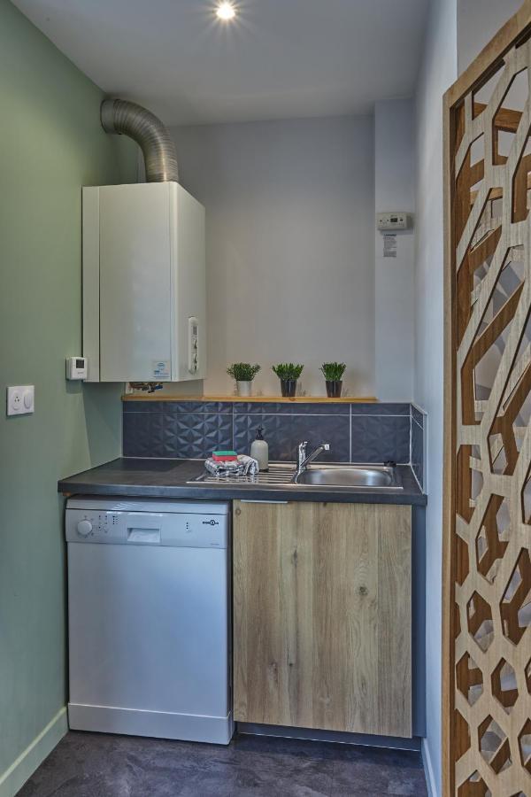 Centre Ville A Pied Appt Avec Sauna, Linge, Wifi, Stationnement Gratuit 반느 외부 사진